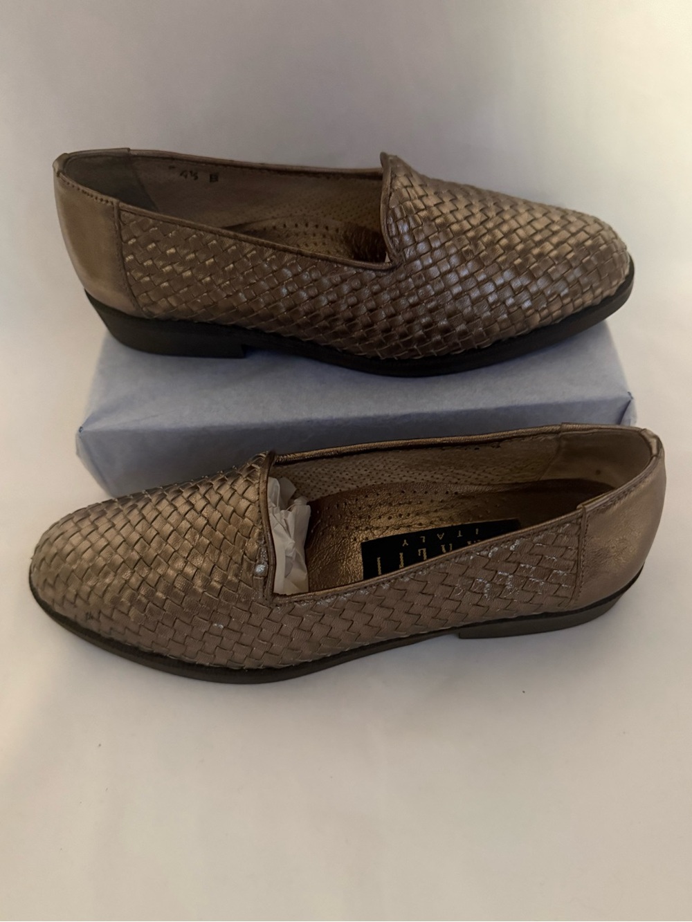 Amalfi Italy Copper Woven Leather Flats Women’s Shoes Metallic Almond Toe 4.5B
